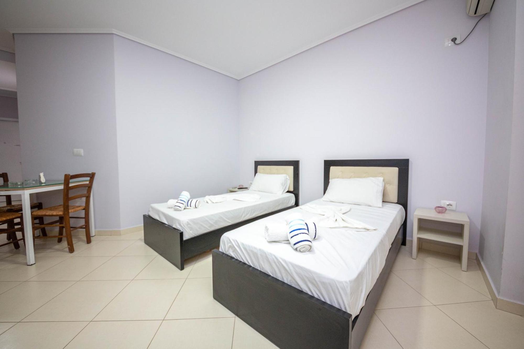 Mamma'S Apartments Sarande Exterior photo